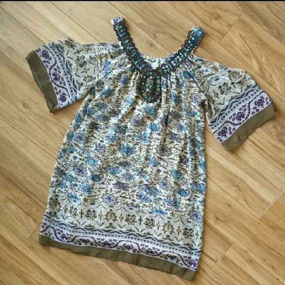 Francesca's Collections Dresses & Skirts - Cold Shoulder dress from Francescas